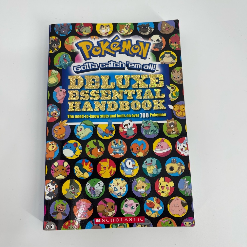 Pokémon Deluxe Essential Handbook